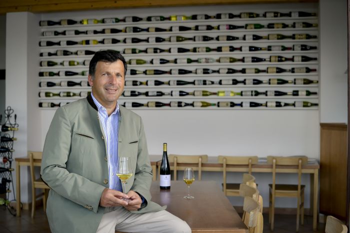 DI Maximilian Hardegg im Kostraum